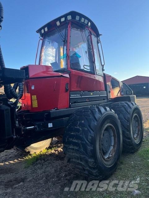 Komatsu XF895-2 Форвардери