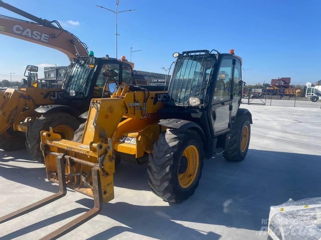JCB 535-95 Телескопічні навантажувачі