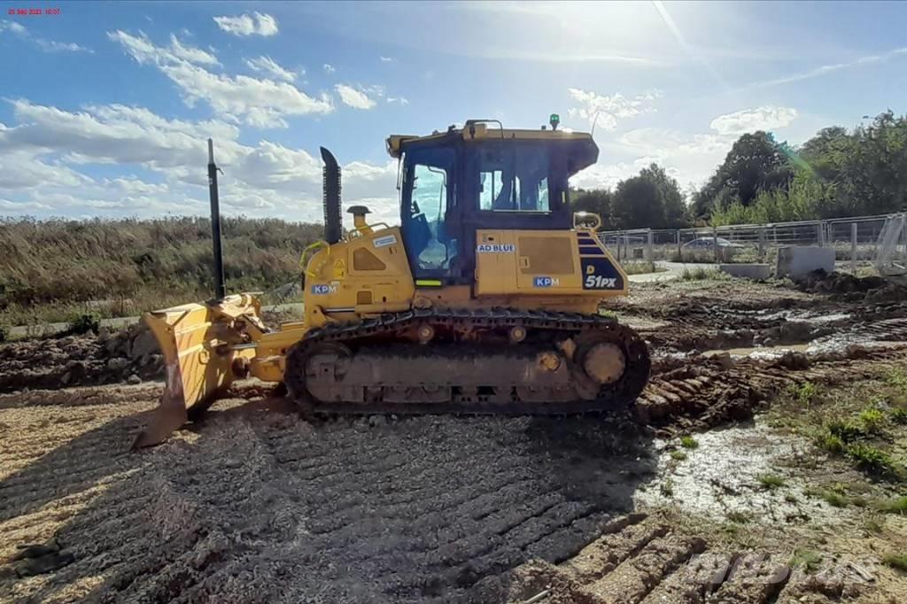 Komatsu D51 PX-24 Гусеничні бульдозери