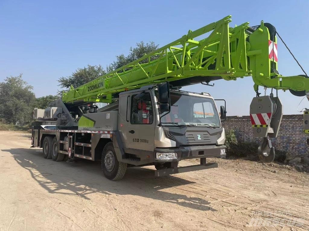 Zoomlion ZTC350H автокрани