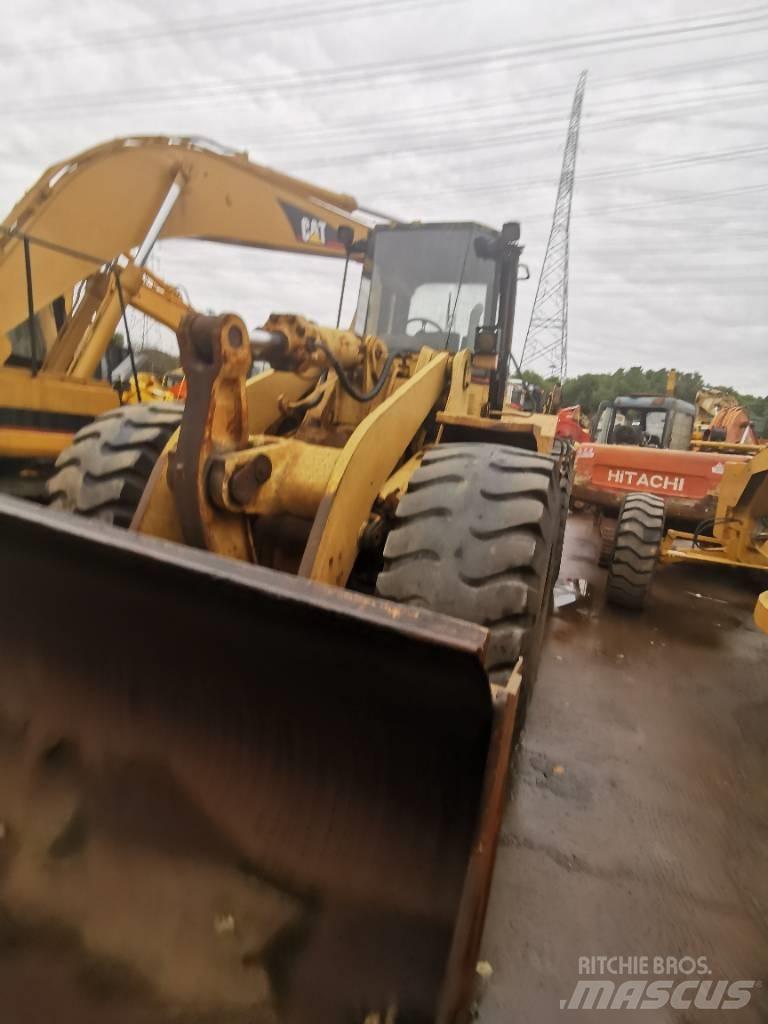 CAT 966F Фронтальні навантажувачі