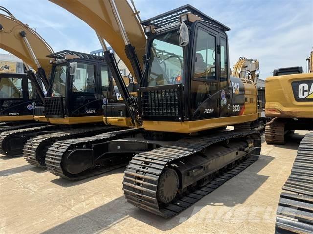 CAT 323 D L Гусеничні екскаватори