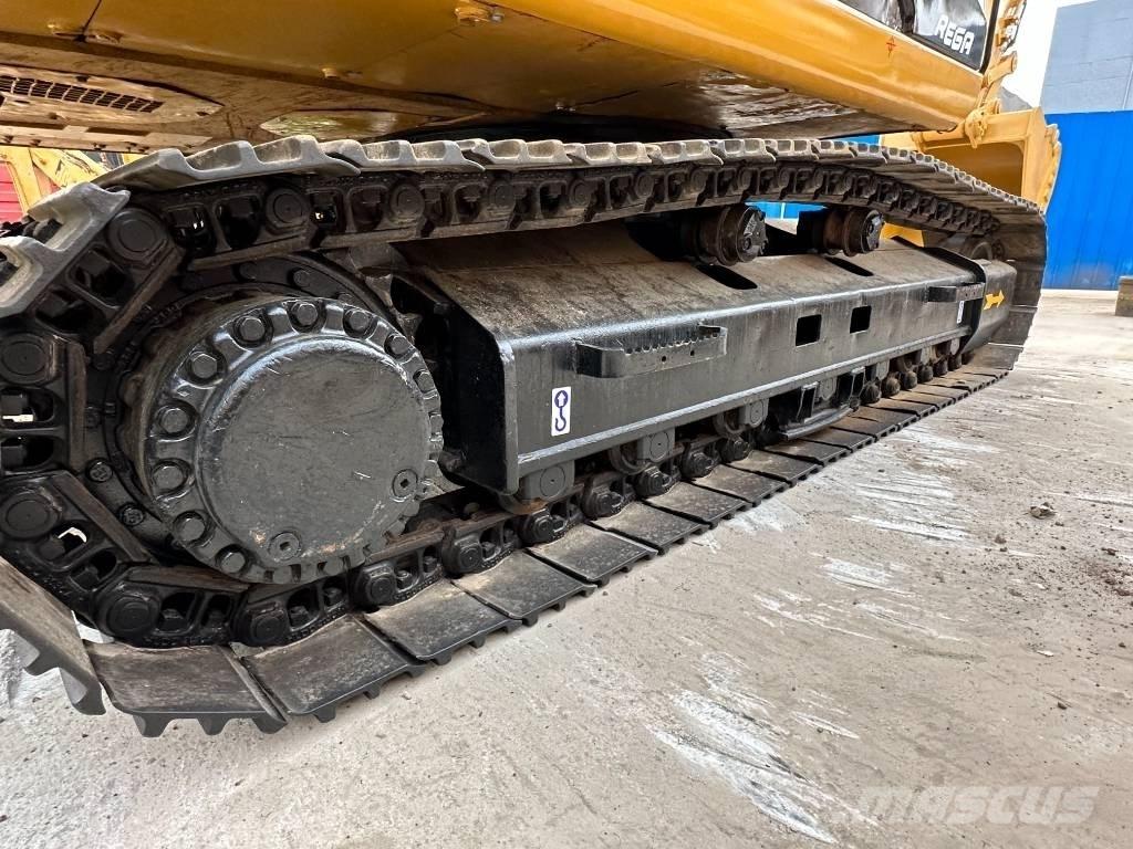 CAT 330 D Гусеничні екскаватори