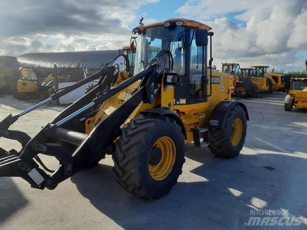JCB 412 Телескопічний навантажувач