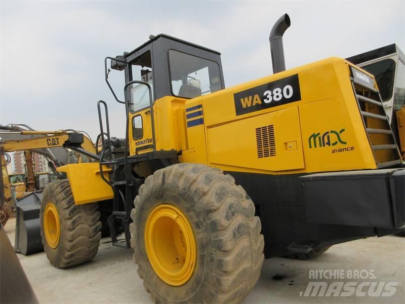 Komatsu WA 380 Фронтальні навантажувачі
