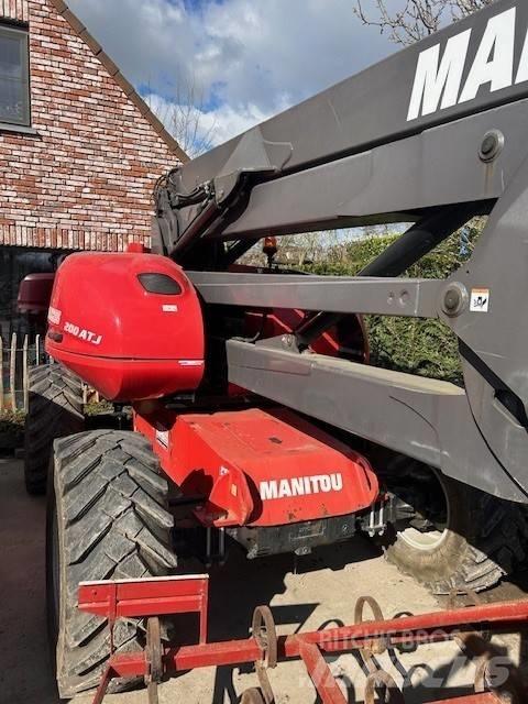 Manitou 200 ATJ Колінчаті підйомники