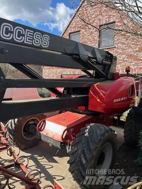 Manitou 200 ATJ Колінчаті підйомники