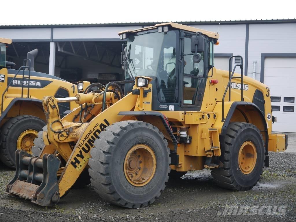 Hyundai HL955 Фронтальні навантажувачі
