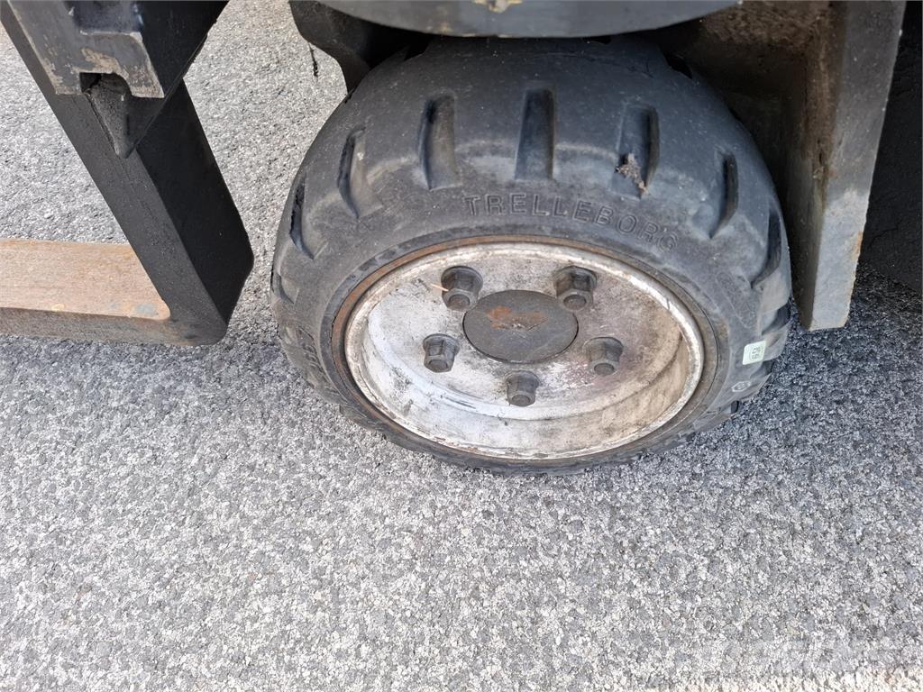 Combilift C3000CB Чотириходові річ-траки