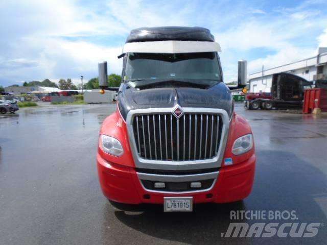 International LT625 Тягачі