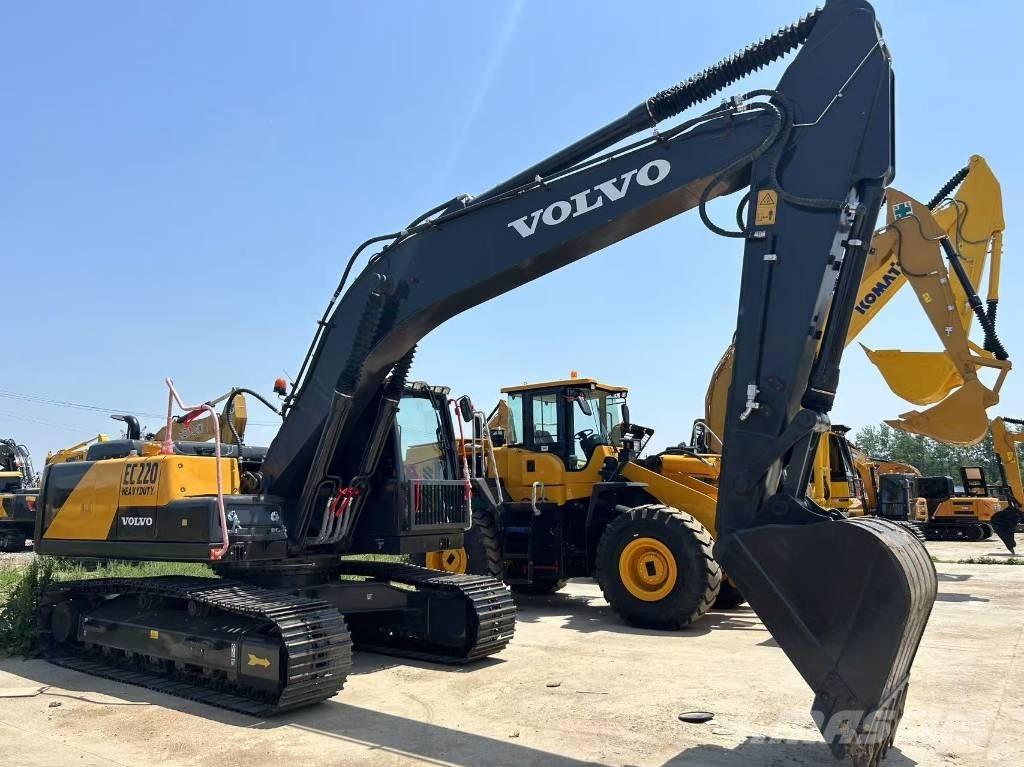 Volvo EC 220 Гусеничні екскаватори