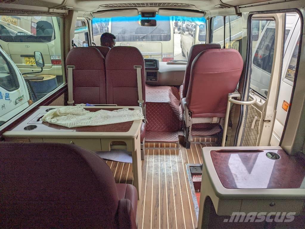 Toyota Coaster Bus Мікроавтобуси