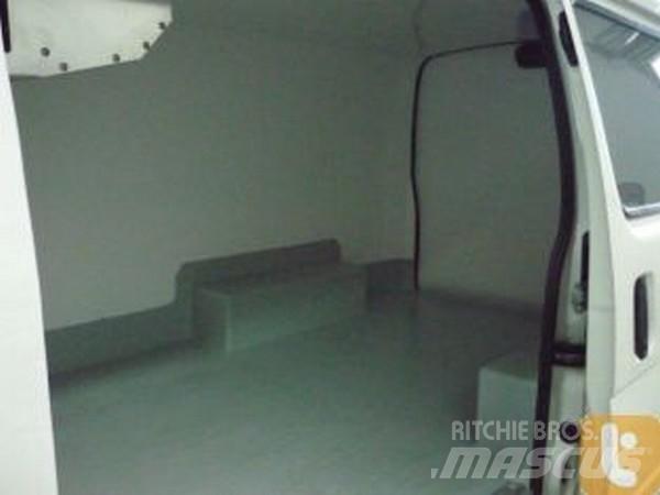 Toyota HIACE RZH103R Панельні фургони