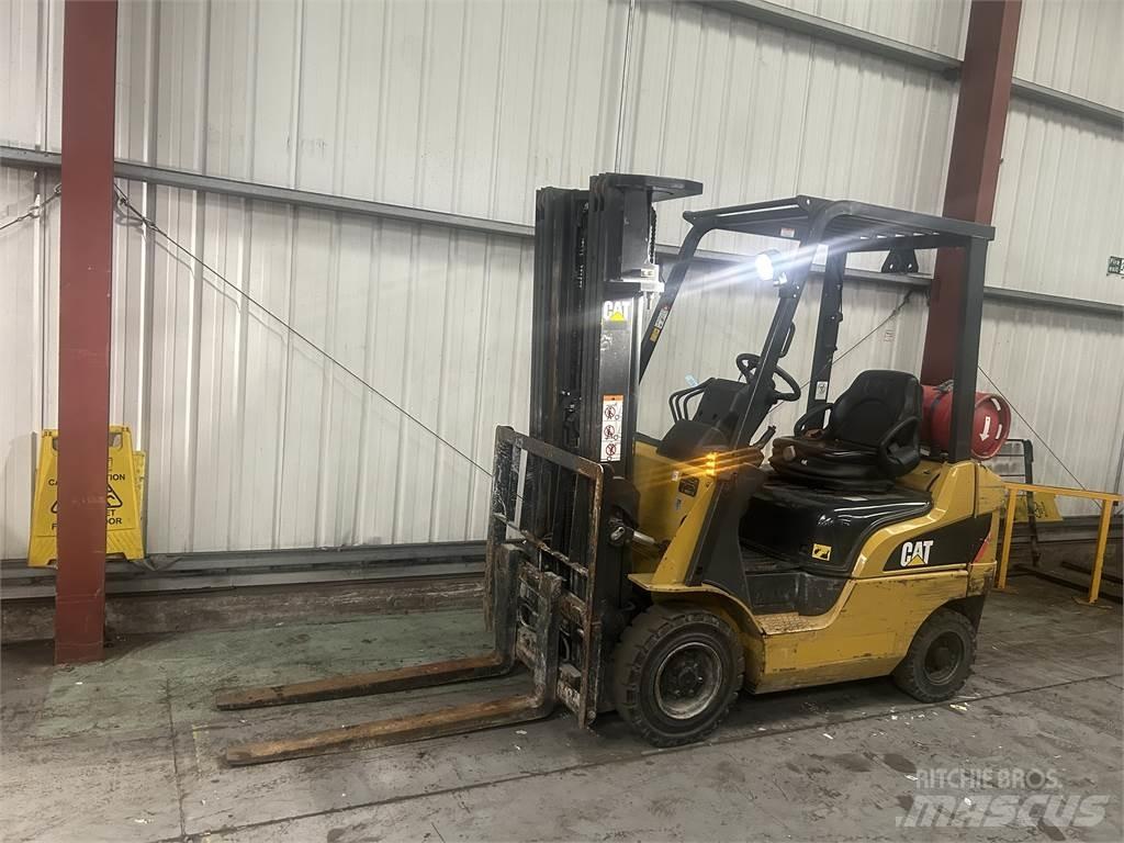 CAT GP18NT Газові навантажувачі