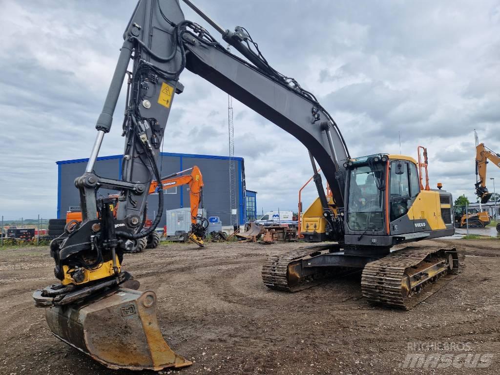 Volvo EC220EL Гусеничні екскаватори
