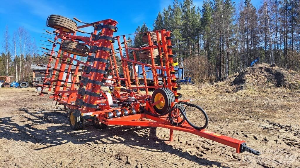 Väderstad Ferox 700 Борони