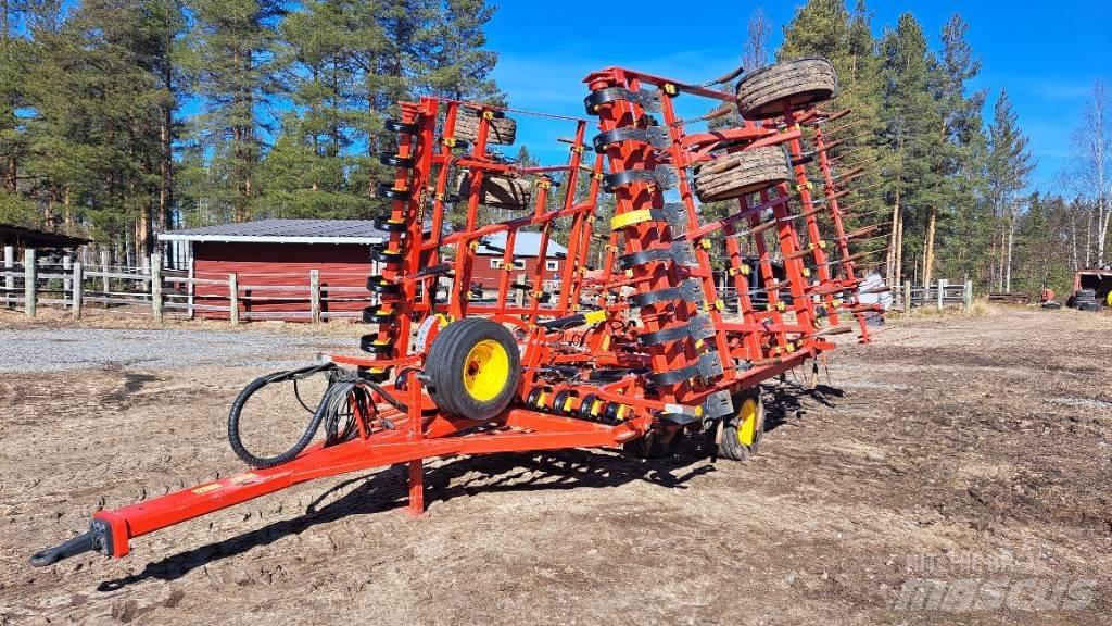Väderstad Ferox 700 Борони