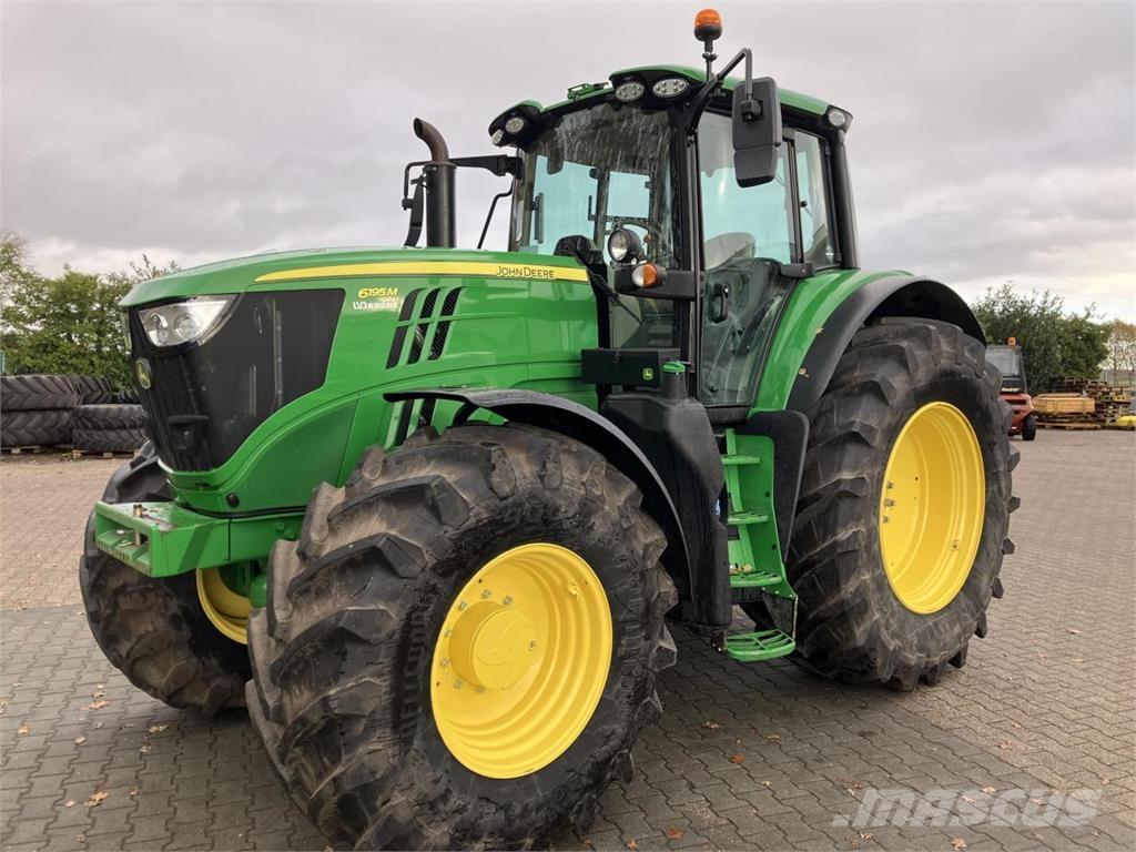 John Deere 6195M Трактори
