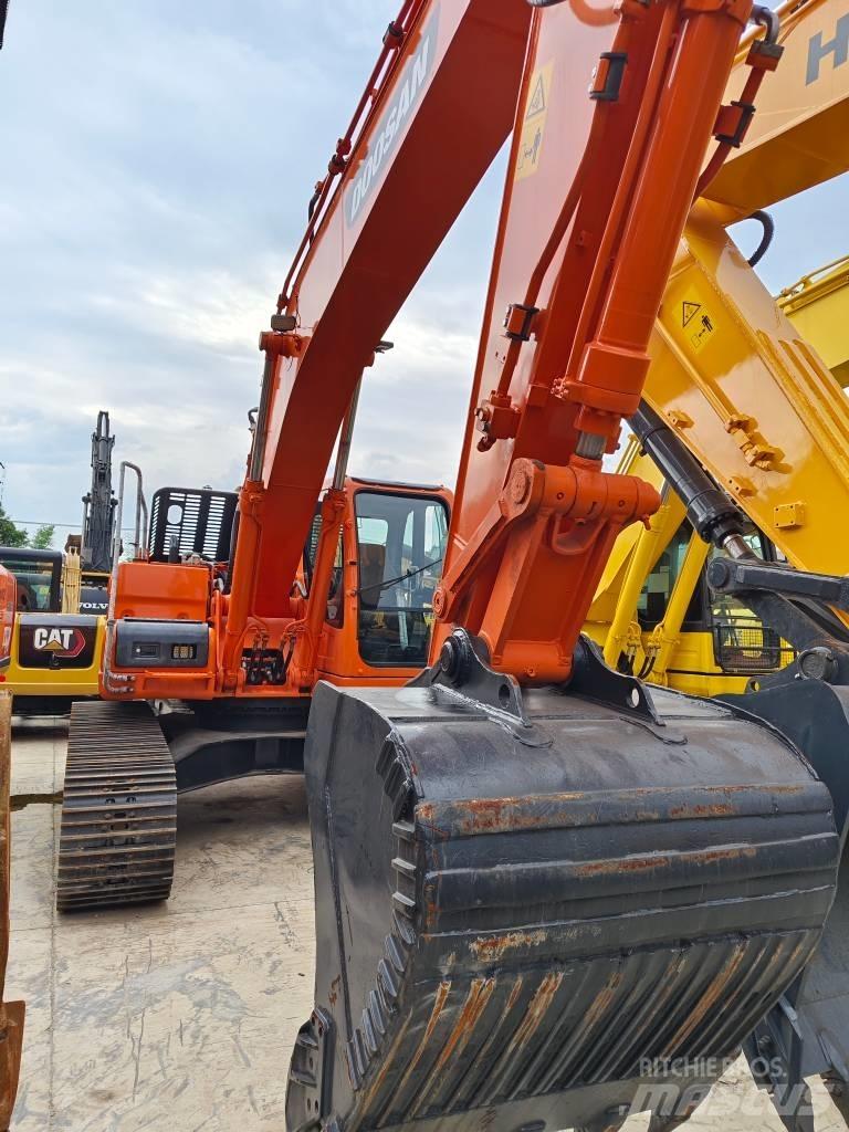 Doosan DX 225 LC-9C Гусеничні екскаватори