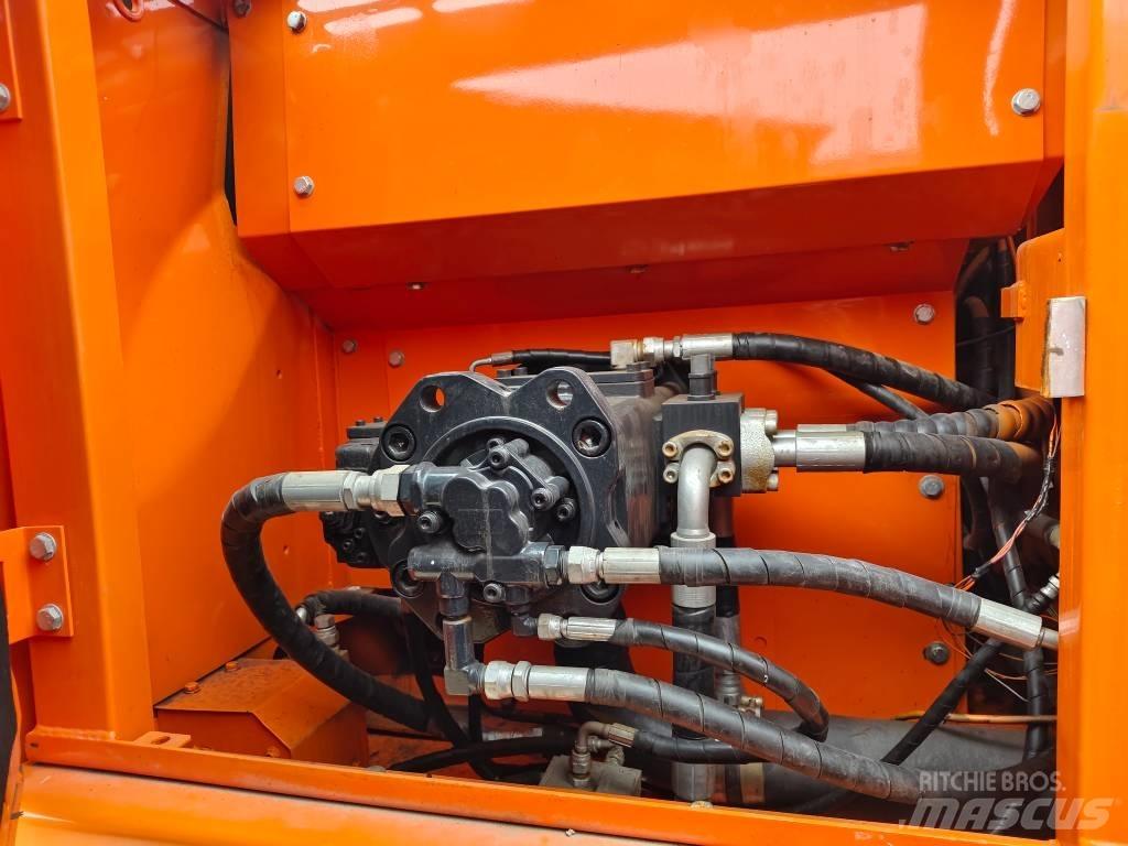 Doosan DX 225 LC-9C Гусеничні екскаватори