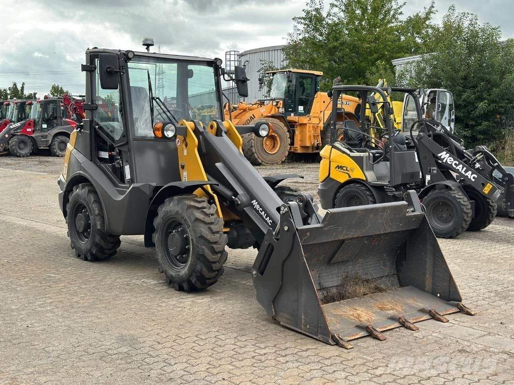 Mecalac AX 700 Фронтальні навантажувачі