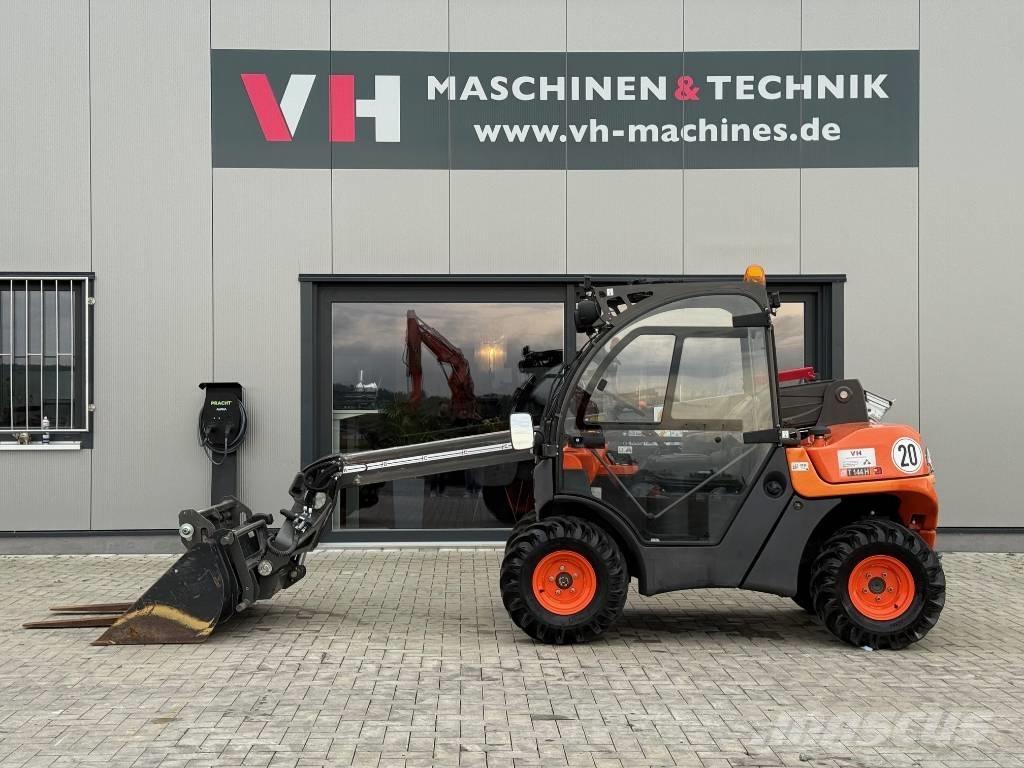 Ausa T 144 Телескопічні навантажувачі