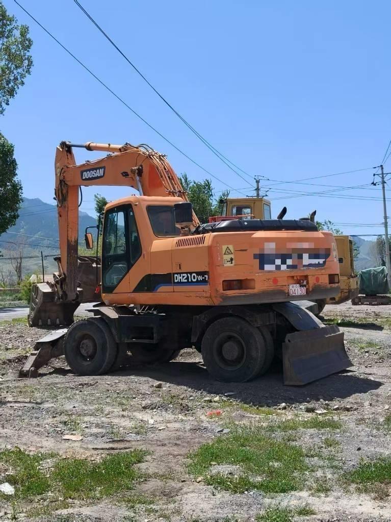 Doosan DH210W-7 Колісні екскаватори