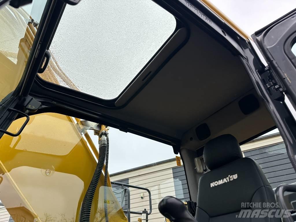 Komatsu PC210LC-11 Гусеничні екскаватори