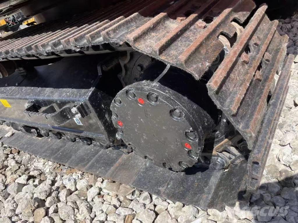 Hitachi ZX 120 Гусеничні екскаватори