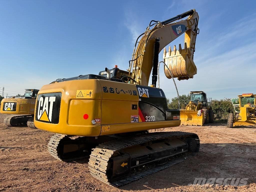 CAT 320 D L Гусеничні екскаватори