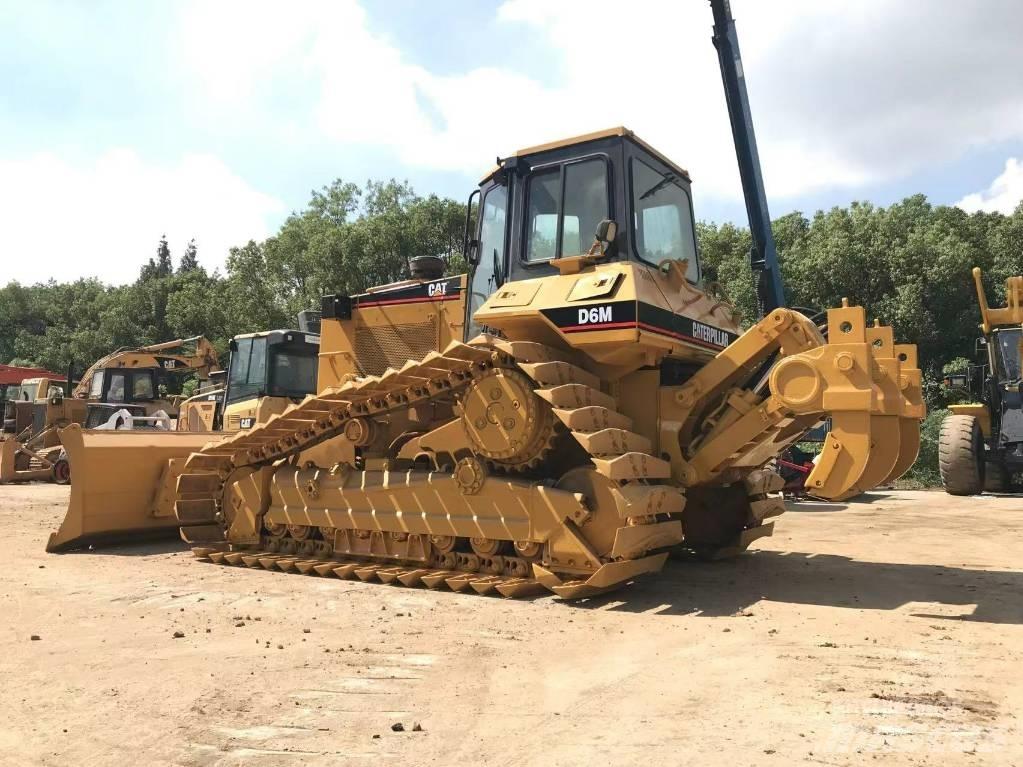 CAT D 6 G Гусеничні бульдозери