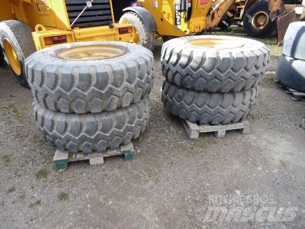 Goodyear 17,5x25 Шини