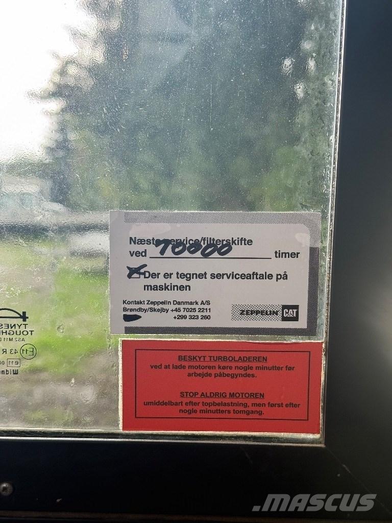 CAT D 6 T LGP Гусеничні бульдозери