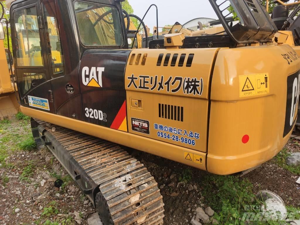 CAT 320 D2 Гусеничні екскаватори