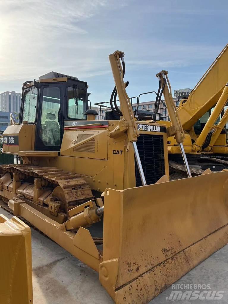 CAT D 6 G Гусеничні бульдозери