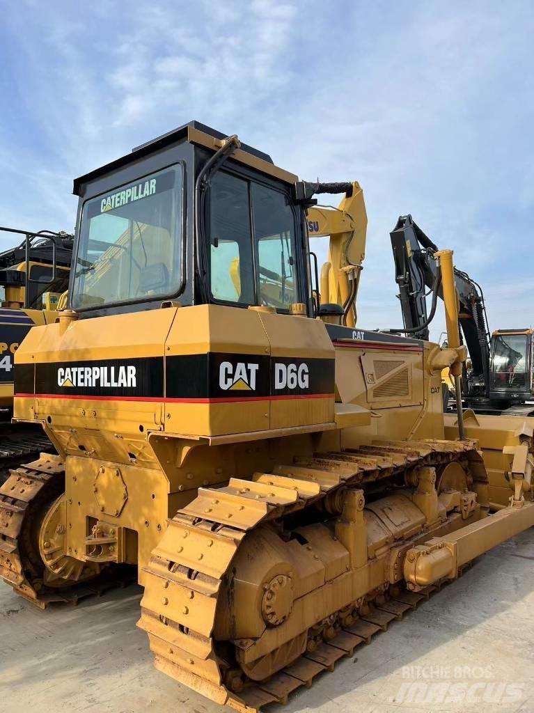 CAT D 6 G Гусеничні бульдозери