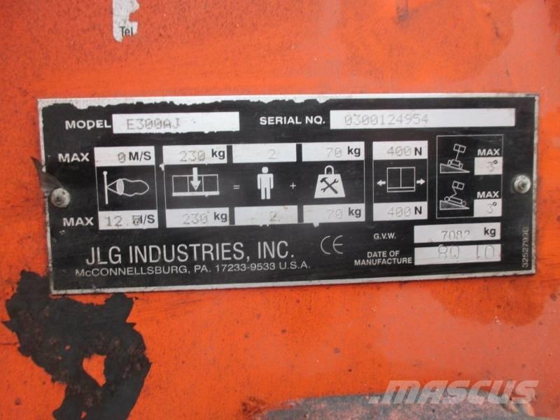 JLG E 300 AJ Колінчаті підйомники