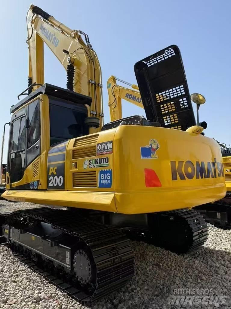 Komatsu 200-8 Гусеничні екскаватори