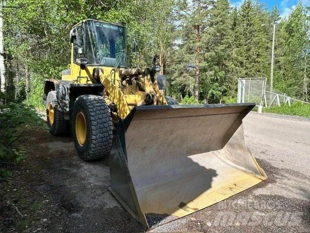 Komatsu WA 180-3 Фронтальні навантажувачі