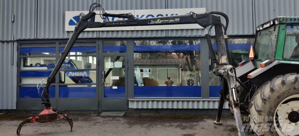 Hakki 2551 Лісонавантажувачі