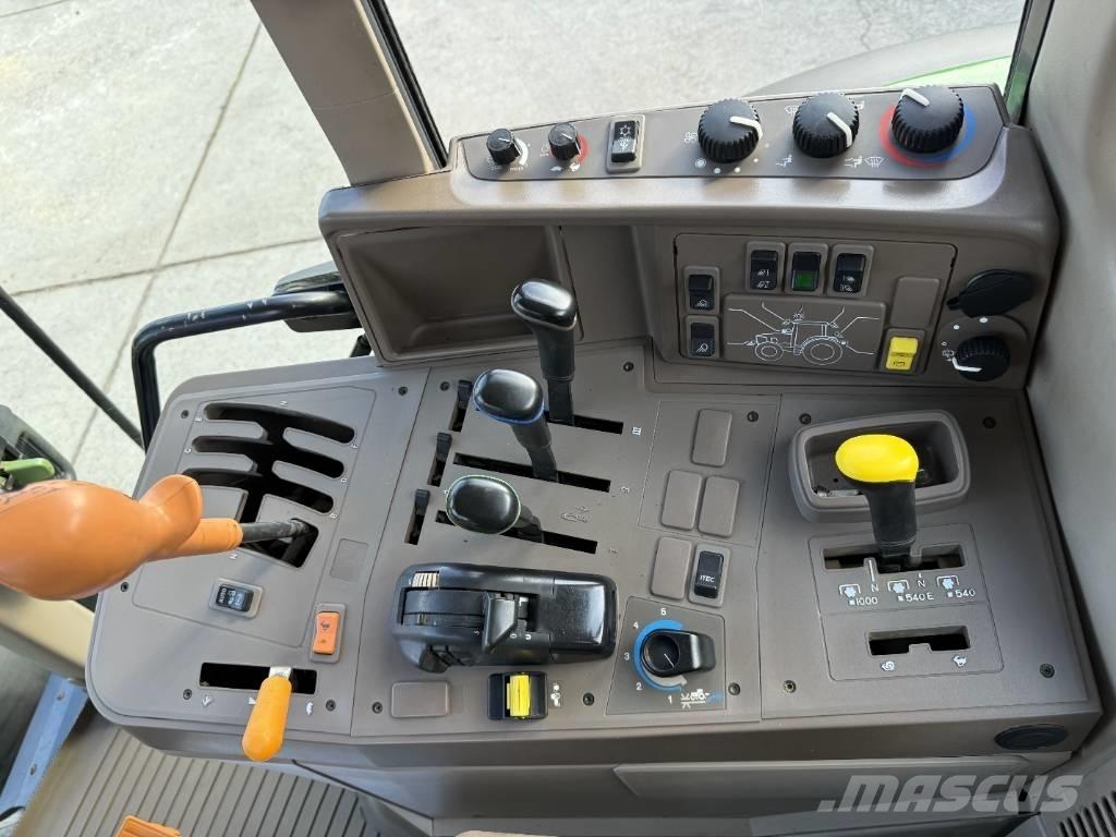 John Deere 6150 M Трактори