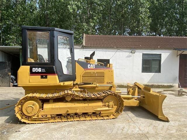 CAT D5G Гусеничні бульдозери