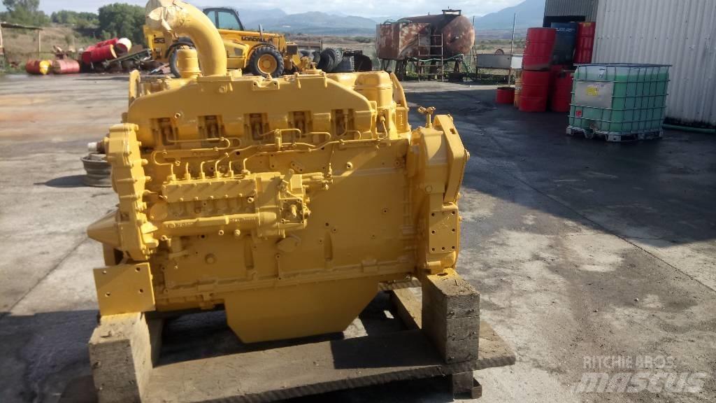 CAT 375 Двигуни