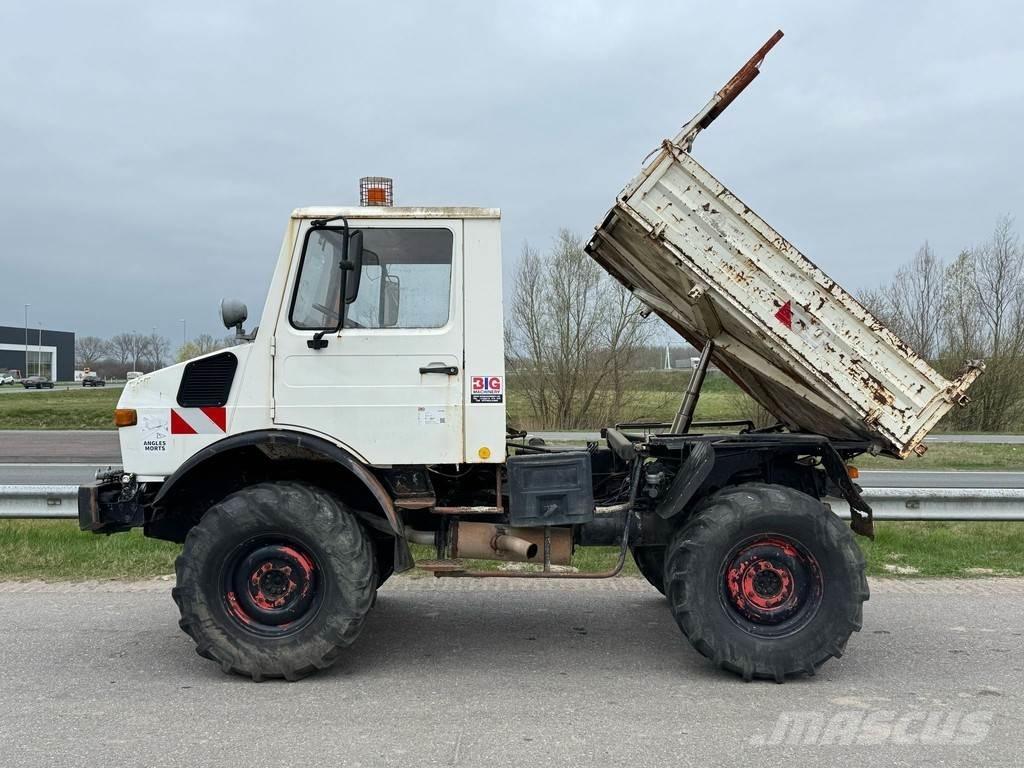 Mercedes-Benz 424 Самоскиди
