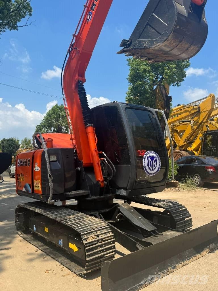 Hitachi ZX 70 Гусеничні екскаватори