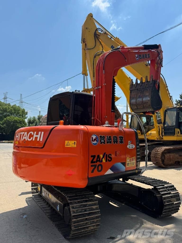 Hitachi ZX 70 Гусеничні екскаватори
