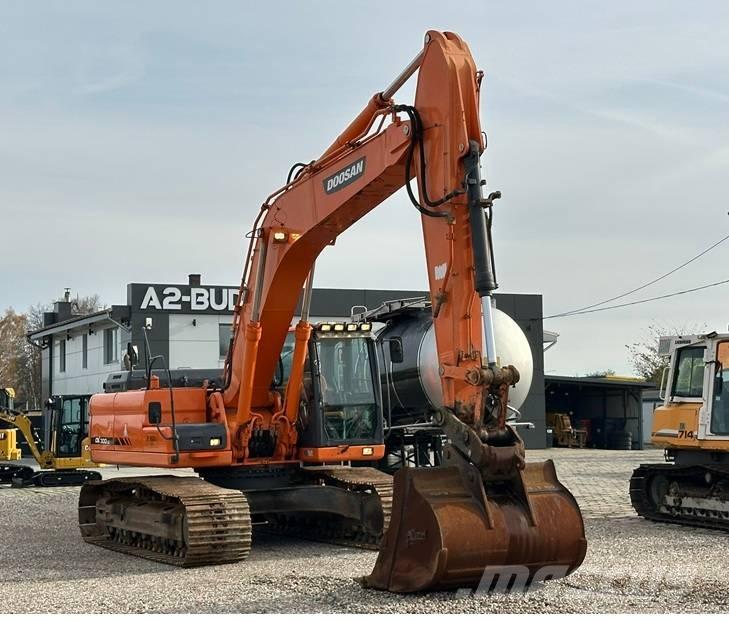 Doosan DX 300 LC-3 Гусеничні екскаватори