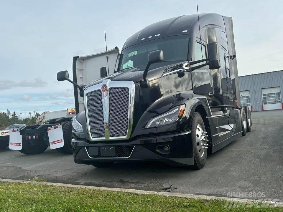 Kenworth T 680 Тягачі