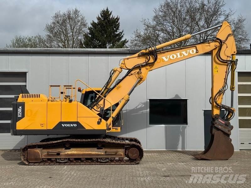 Volvo EC 250 ENL Гусеничні екскаватори