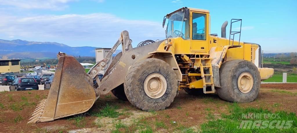 Volvo L 220 E Фронтальні навантажувачі